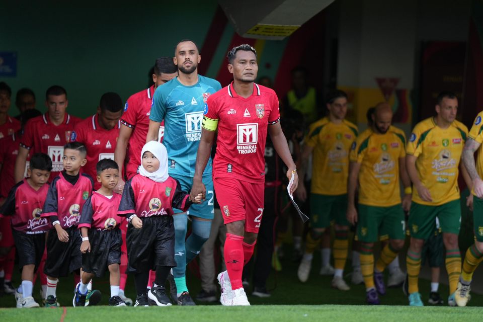Main di Kandang, Persebaya Justru Dipermalukan Malut United 2-0