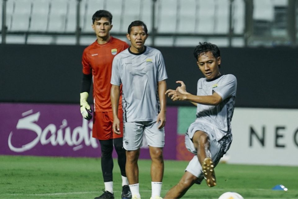 Persib Nilai Adam Alis Layak Dikontrak 2,5 Musim, Kenapa?