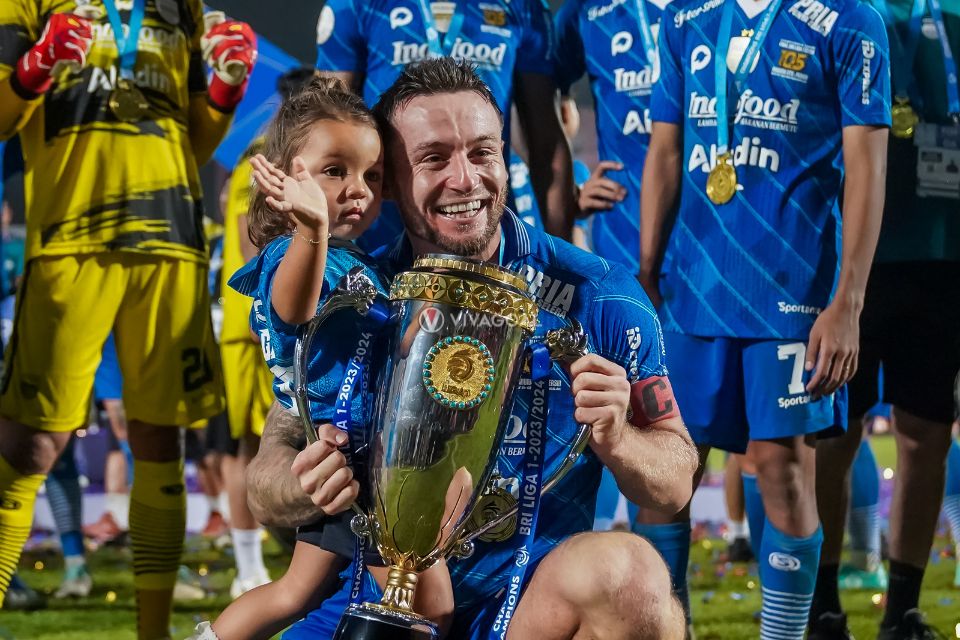 Bojan Hodak dan Marc Klok Tidak Peduli Persib Juara Paruh Pertama Liga 1