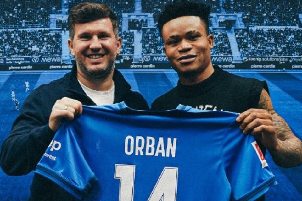 Penyerang Lyon Resmi Merapat ke Hoffenheim