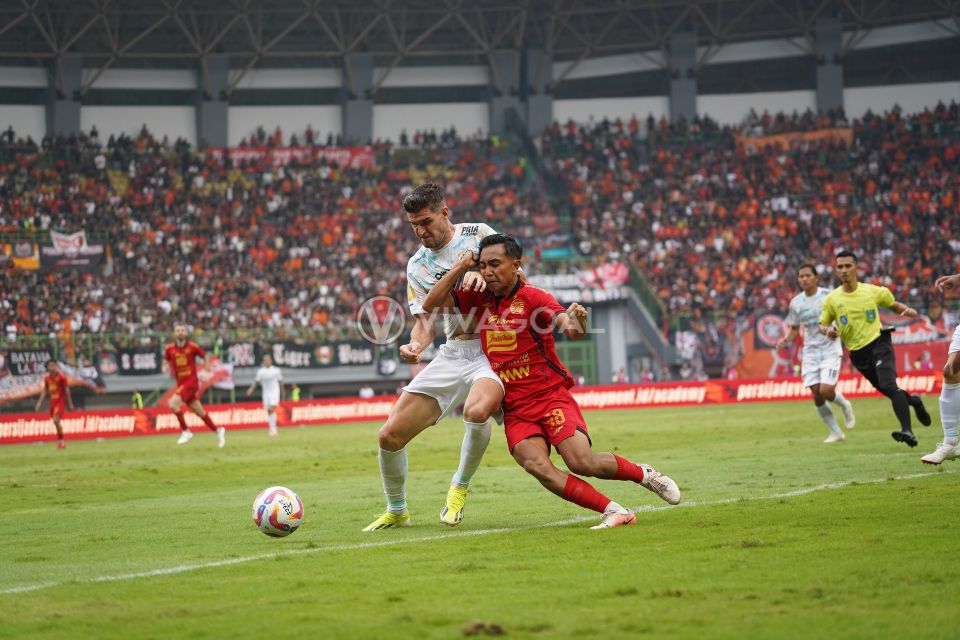 Pernyataan Resmi Persib Bandung Terkait Insiden Kerusuhan di Stadion Patriot