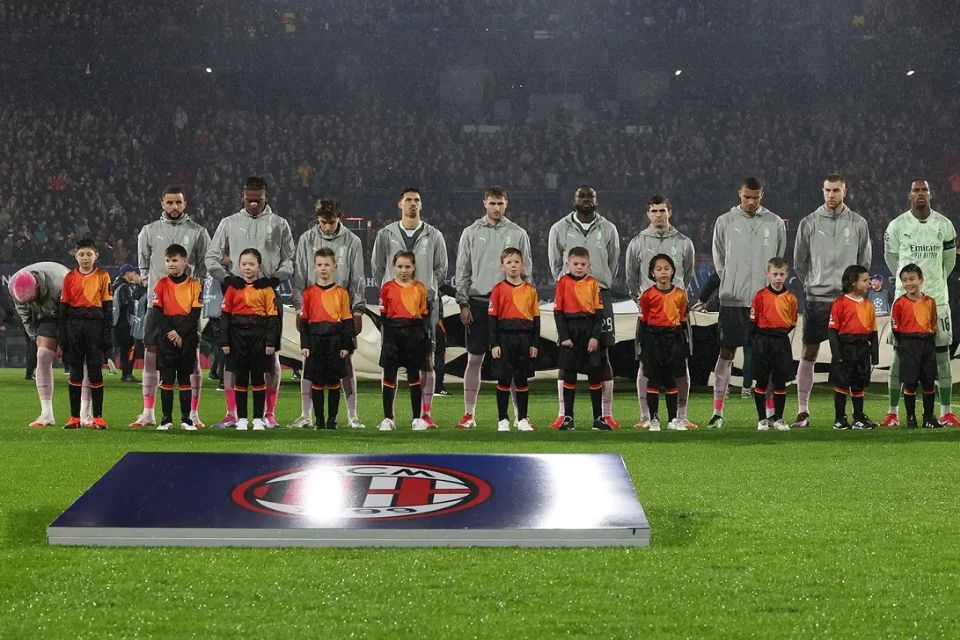 Legenda Belanda Prediksi Milan Bisa Balikkan Keadaan di Leg Kedua Lawan Feyenoord