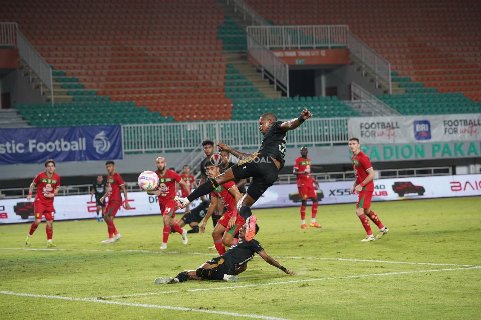 Pelatih Dewa Berharap Persib Kalah 3x di Laga Tersisa Musim Ini