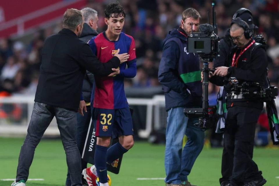 Di Bursa Januari, Barcelona Tolak Tawaran Tim Italia untuk Gelandangnya