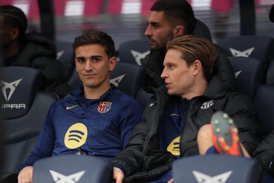 Jumpa Benfica, Flick Sudah Tetapkan Tiga Gelandang Barcelona?