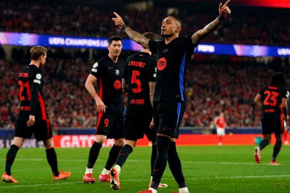 Menang dengan 10 Pemain, Hansi Flick Senang dengan Performa Barcelona