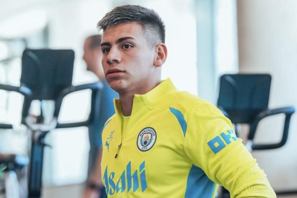 Sebelum Gabung Man City, Dua Raksasa LaLiga Sempat Pantau Echeverri