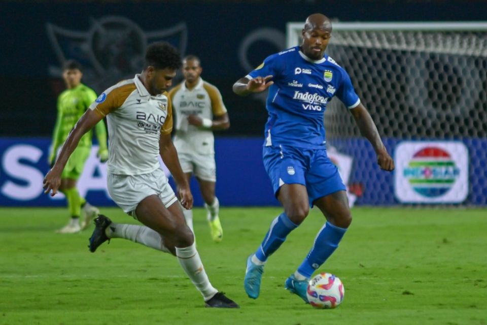 Gervane Kastaneer Siap Bela Persib Saat Hadapi Bali United