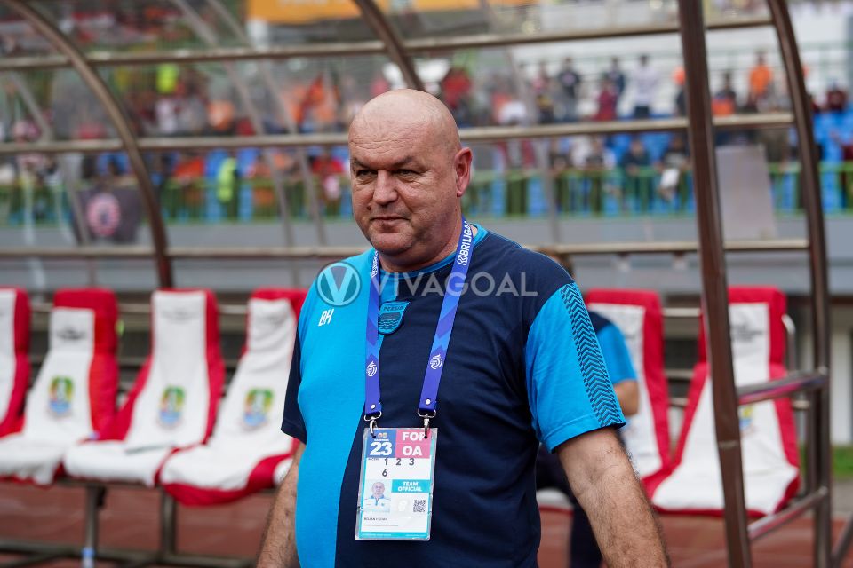 Bojan Hodak Puji Kedewasaan Bobotoh Musim Ini