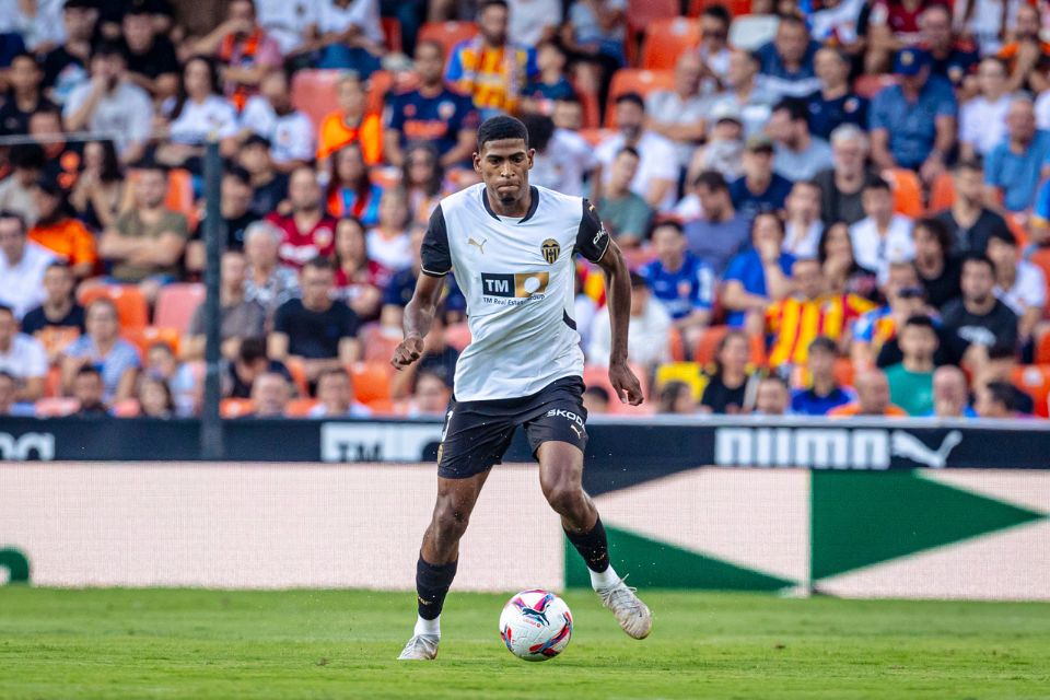 Leipzig Incar Bek Muda Valencia Cristhian Mosquera