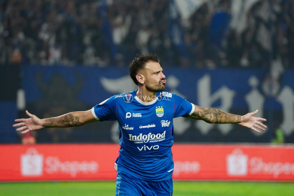 Resmi! Tyronne del Pino Putuskan Pergi Dari Persib Bandung
