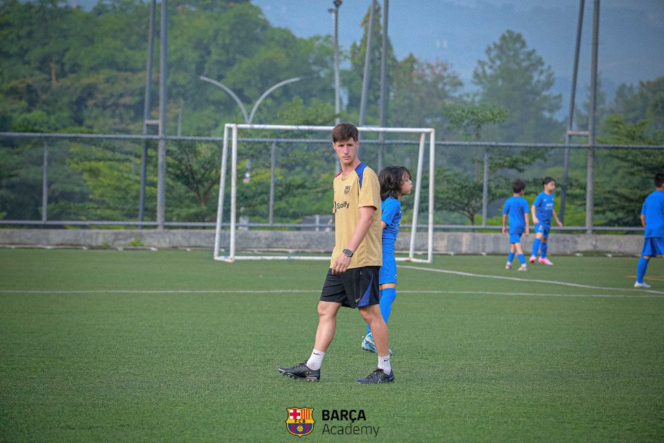 Majukan Grassroot Sepakbola Indonesia, Barca Academy Camps Hadir dengan Mimpi Besar
