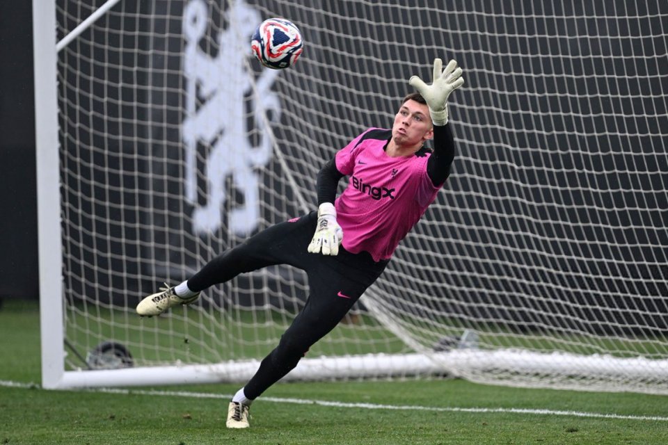 Kiper Muda Potensial Chelsea Ingin Diamankan Stade Brestois