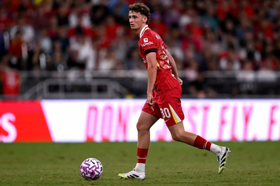 Lyon Mulai Pantau Gelandang Muda Liverpool, Siapa?