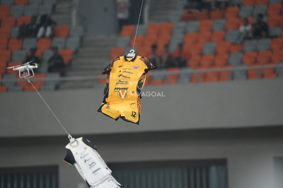 Persija Jakarta Perkenalkan Jersey Terbaru Untuk Musim 2025/26 di JIS