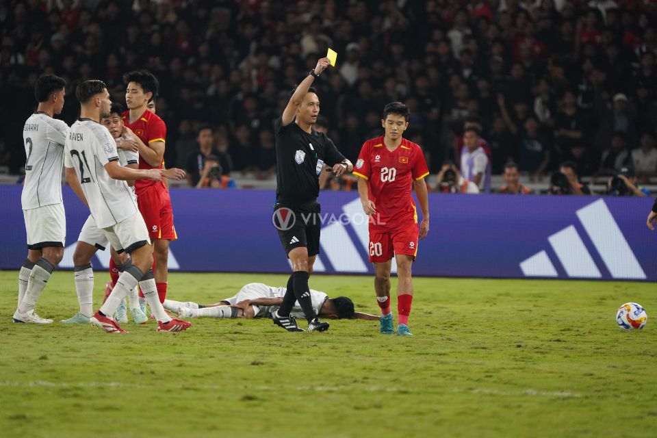 Gerald Vanenburg Sebut Wasit Jepang Pemimpin Laga Final Indonesia vs Vietnam Tidak Masuk Akal