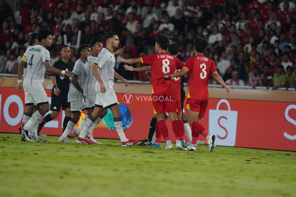 Gerald Vanenburg Sebut Wasit Jepang Pemimpin Laga Final Indonesia vs Vietnam Tidak Masuk Akal