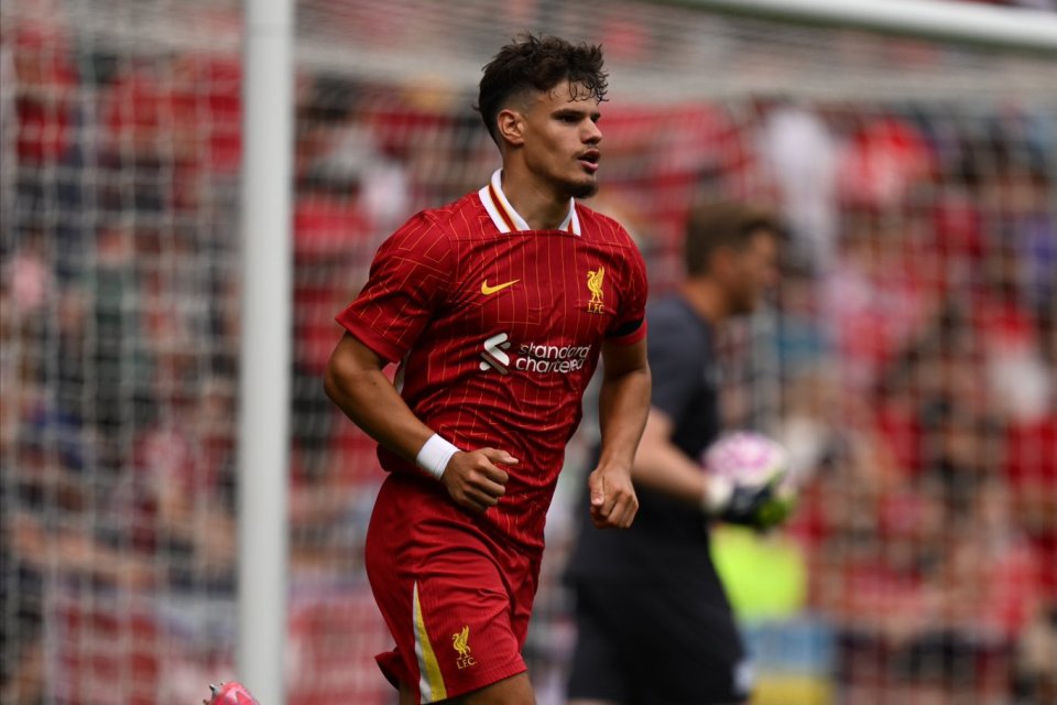 Obrolan Vigo: Milos Kerkez Adalah Jawaban Pasti dari Menuanya Andy Robertson