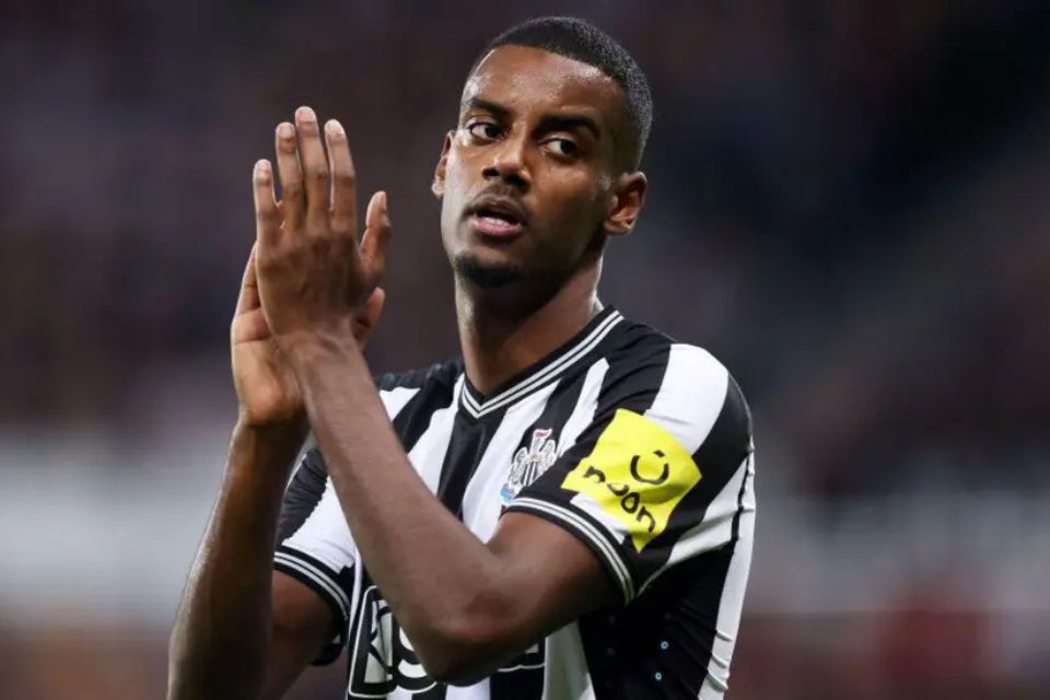 Vlahovic jadi Opsi Newcastle jika Isak Hengkang