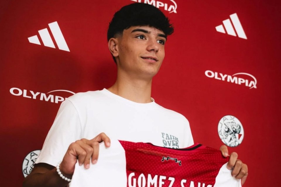 Next FDJ Barcelona Resmi Merapat ke Ajax, Siapa?