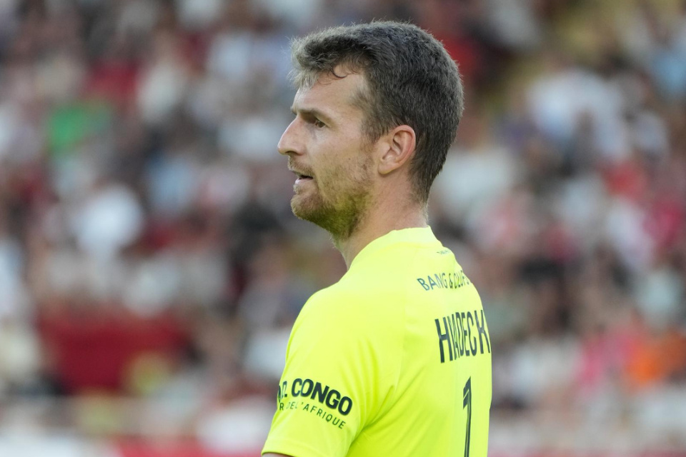 Lukas Hradecky Gabung AS Monaco.