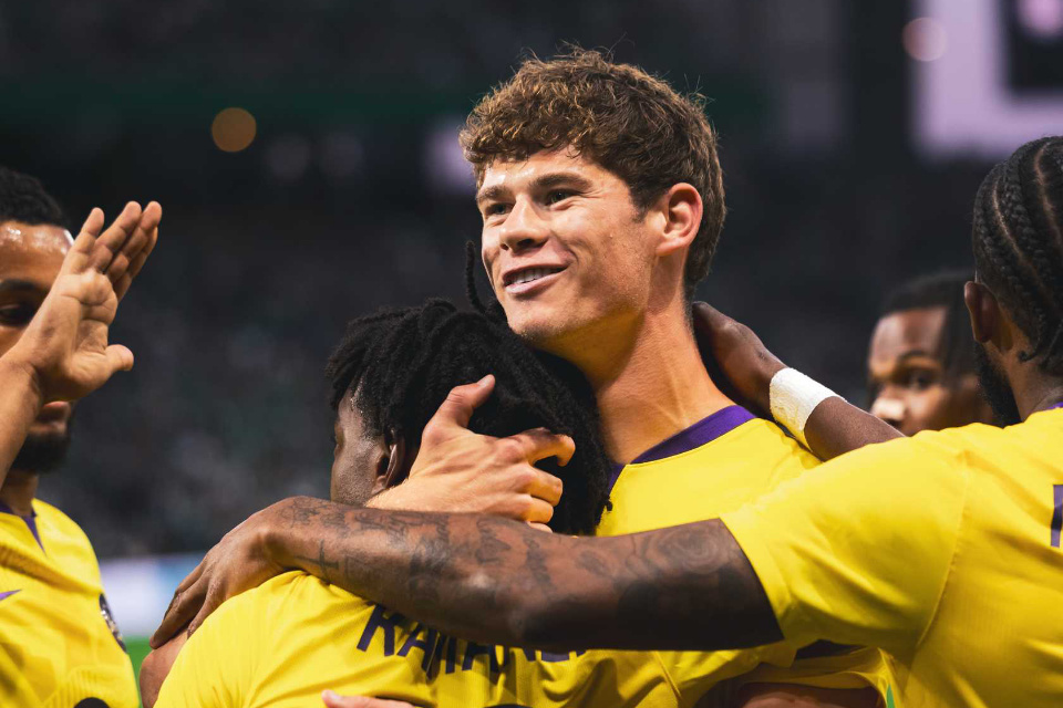 Bek Toulouse, Charlie Cresswell. Foto: X Toulouse.