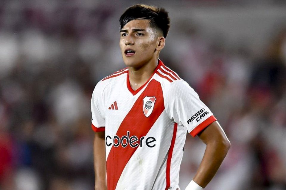 Punya Klausul Rilis Tinggi, Barcelona Masih Minat Pada Wonderkid River Plate?