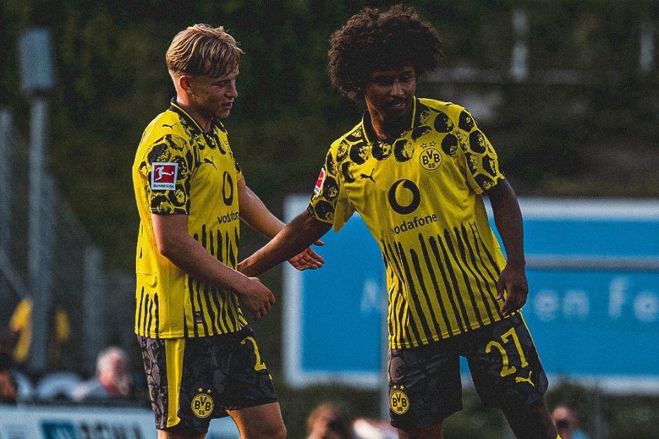 Karim Adeyemi Tegaskan Ingin Bertahan di Dortmund Hingga Pensiun