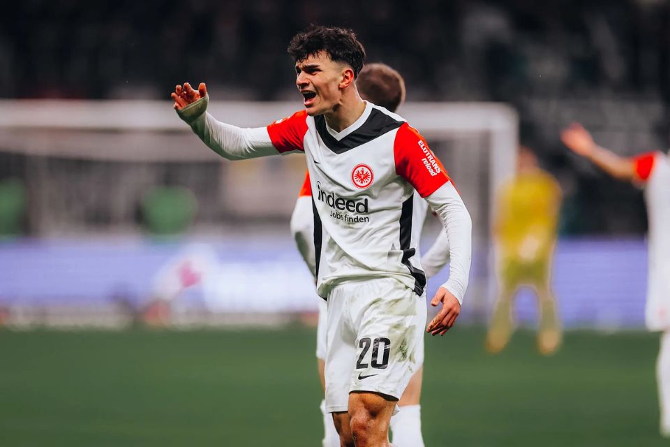 Wonderkid Frankfurt Beberkan Rahasianya Curi Kepercayaan Pelatih
