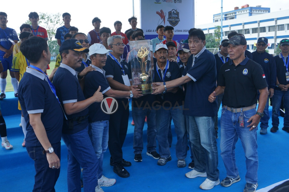 Legenda Persib Ramaikan Pembukaan Liga 4 Piala Bandung Utama.