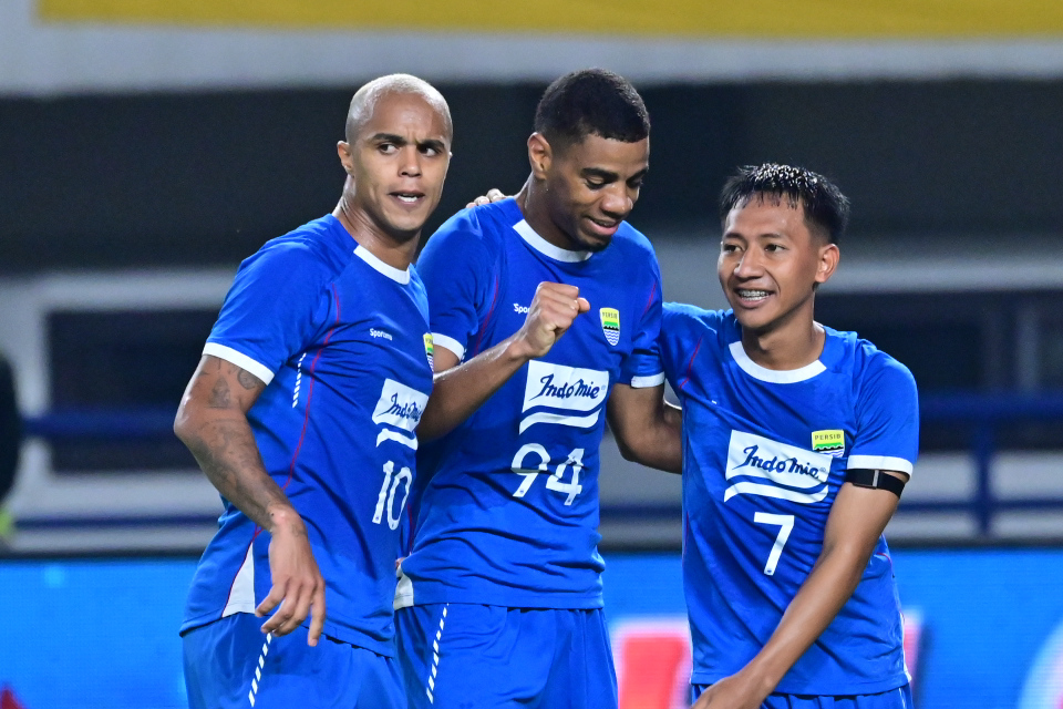 Wiliam Marcilio, Uilliam Barros, Beckham Putra.