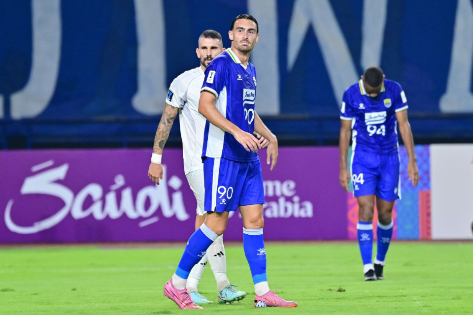 Penyerang Persib, Andrew Jung.