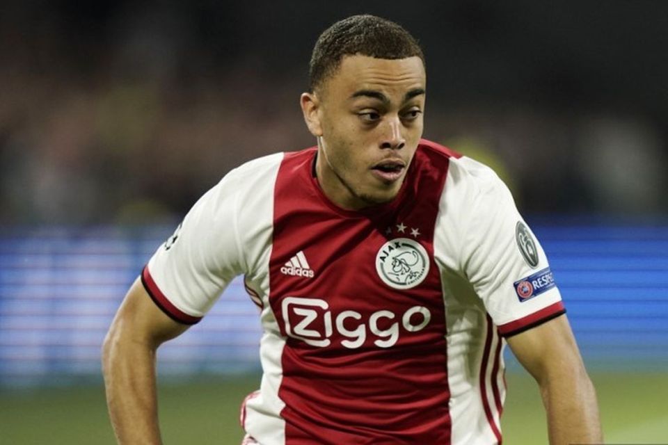5 Fakta Pemain Penting yang Pernah Membela PSV dan Ajax
