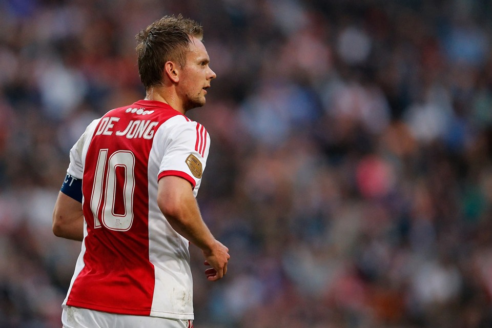 5 Fakta Pemain Penting yang Pernah Membela PSV dan Ajax