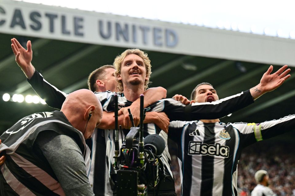 Bos Bayern Munich Sebut Newcastle Idiot Karena Rekrut Nick Woltemade, Kenapa?