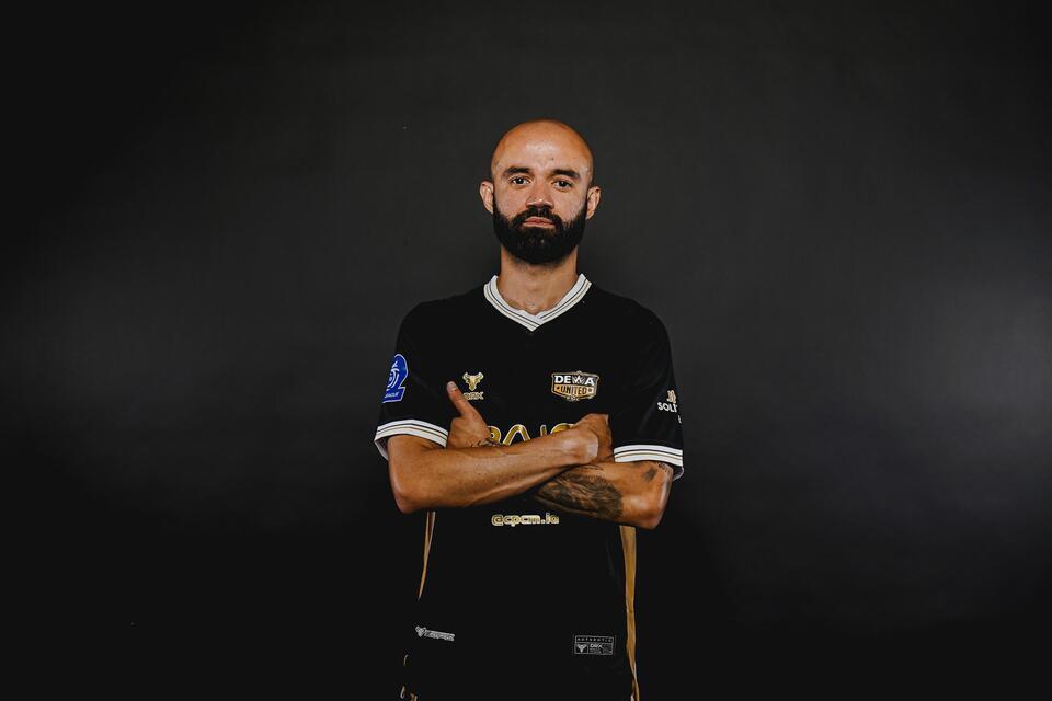 johnathan pereira