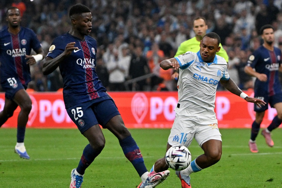 PSG Keok dari Marseille, Enrique: Kami Tak Terbiasa Kalah