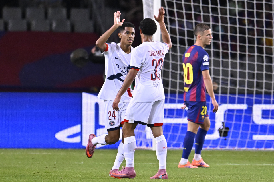 Senny Mayulu, Pemain Paris Saint-Germain (PSG).