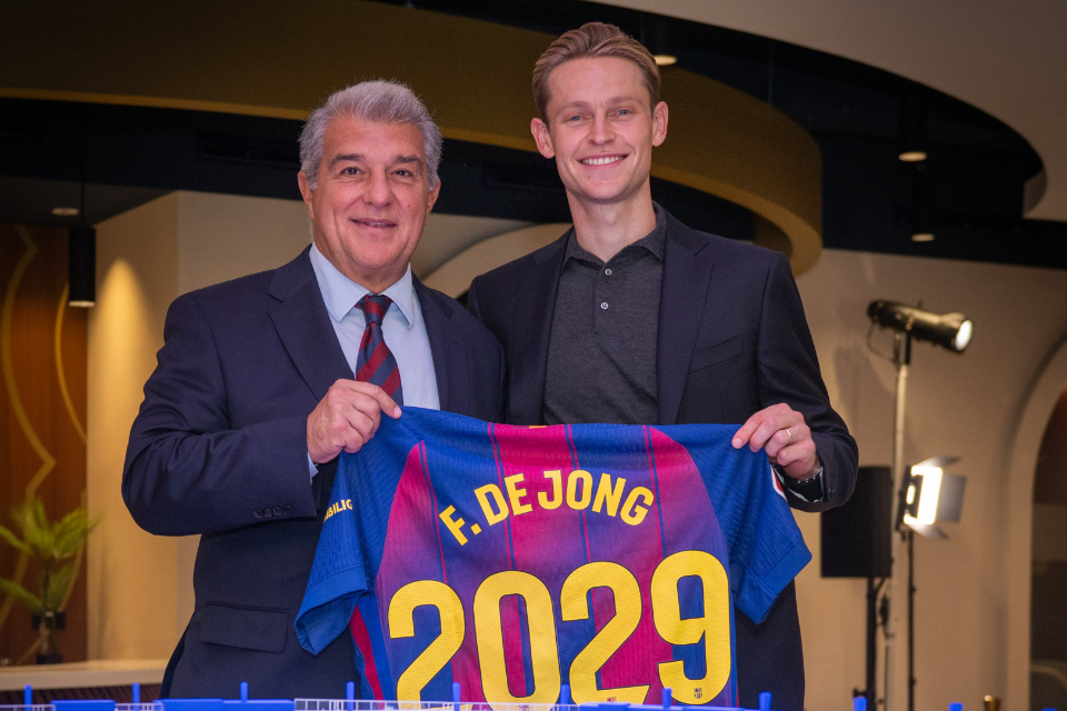 Gelandang Barcelona, Frenkie de Jong.