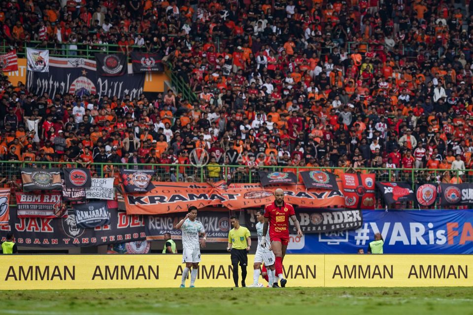 Rumput Stadion Patriot Tidak Layak, Laga Persija vs PSBS Pindah ke Stadion Pakansari