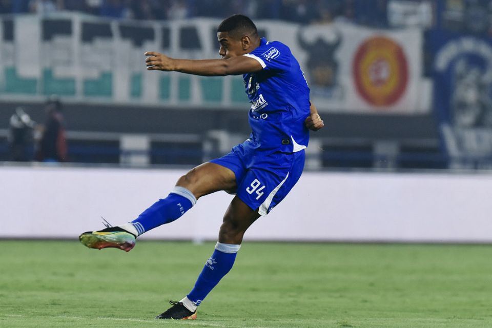 Unggul Jumlah Pemain, Persis Malah Kesulitan Hadapi Persib, Kok Bisa?