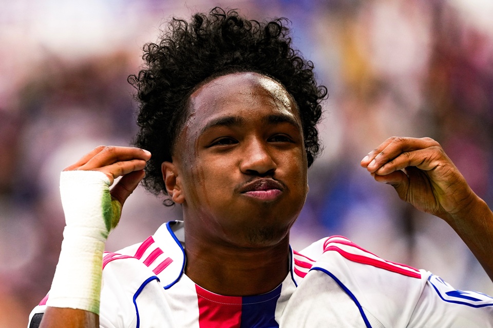Lutut Kanan Bermasalah, Pilar Lyon Harus Absen Sebulan