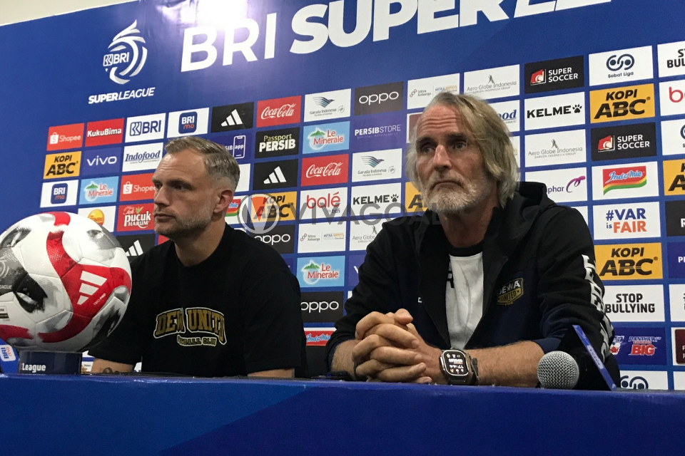 Sonny Stevens dan Jan Olde Riekerink