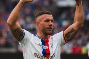 Podolski Umumkan akan Pensiun dari Lapangan Hijau Akhir Musim Ini