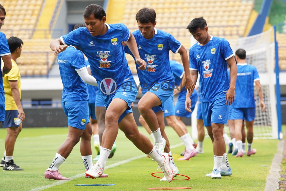 Skuat Persib Jalani Latihan