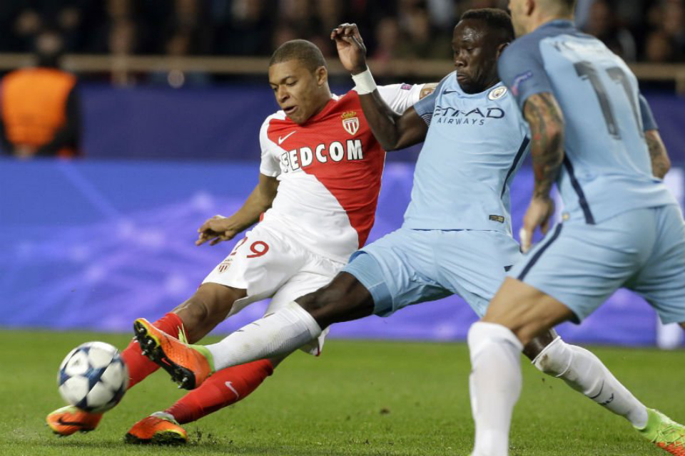 Kylian Mbappe saat Memperkuat AS Monaco dan Bacary Sagna ketika bersama Man. City