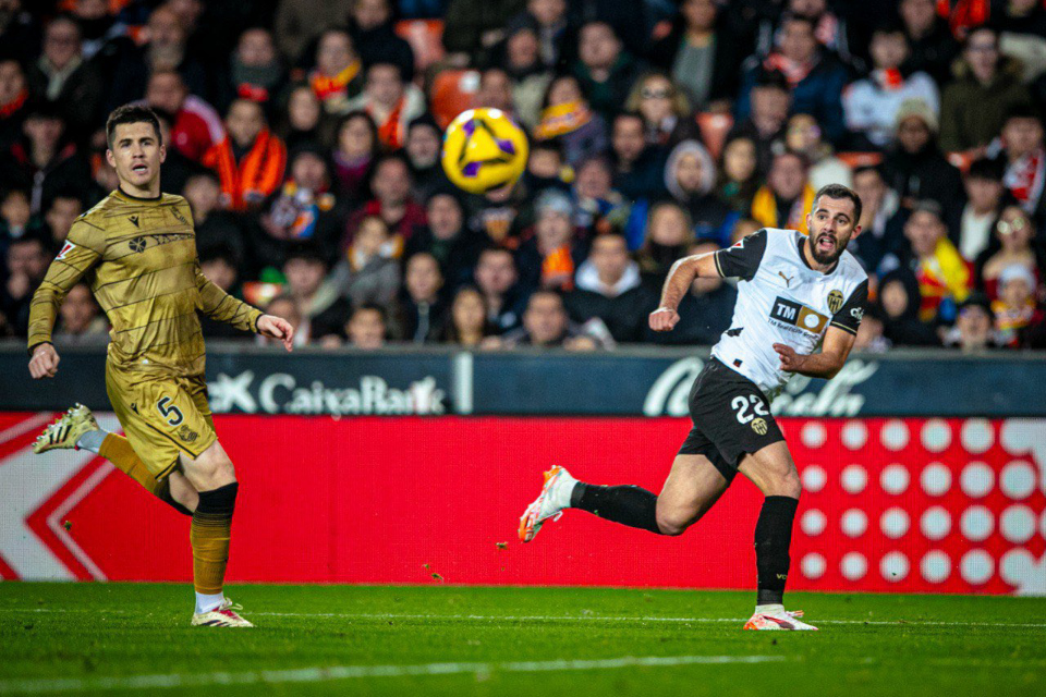 Luis Rioja Tetap Bersama Valencia Hingga 2027