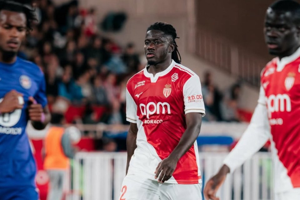 Bek Lain Cedera, Lini Belakang Monaco Krisis?