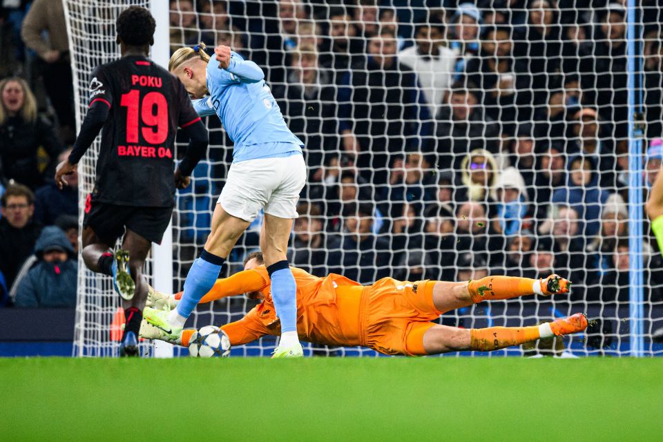 Maaf Man City, Apotek Leverkusen Tutup Berkat Mark Flekken