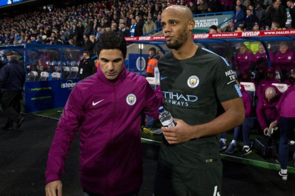 Sempat Dilatih Arteta di Man City, Kompany Tak Sabar Hadapi Arsenal di Emirates